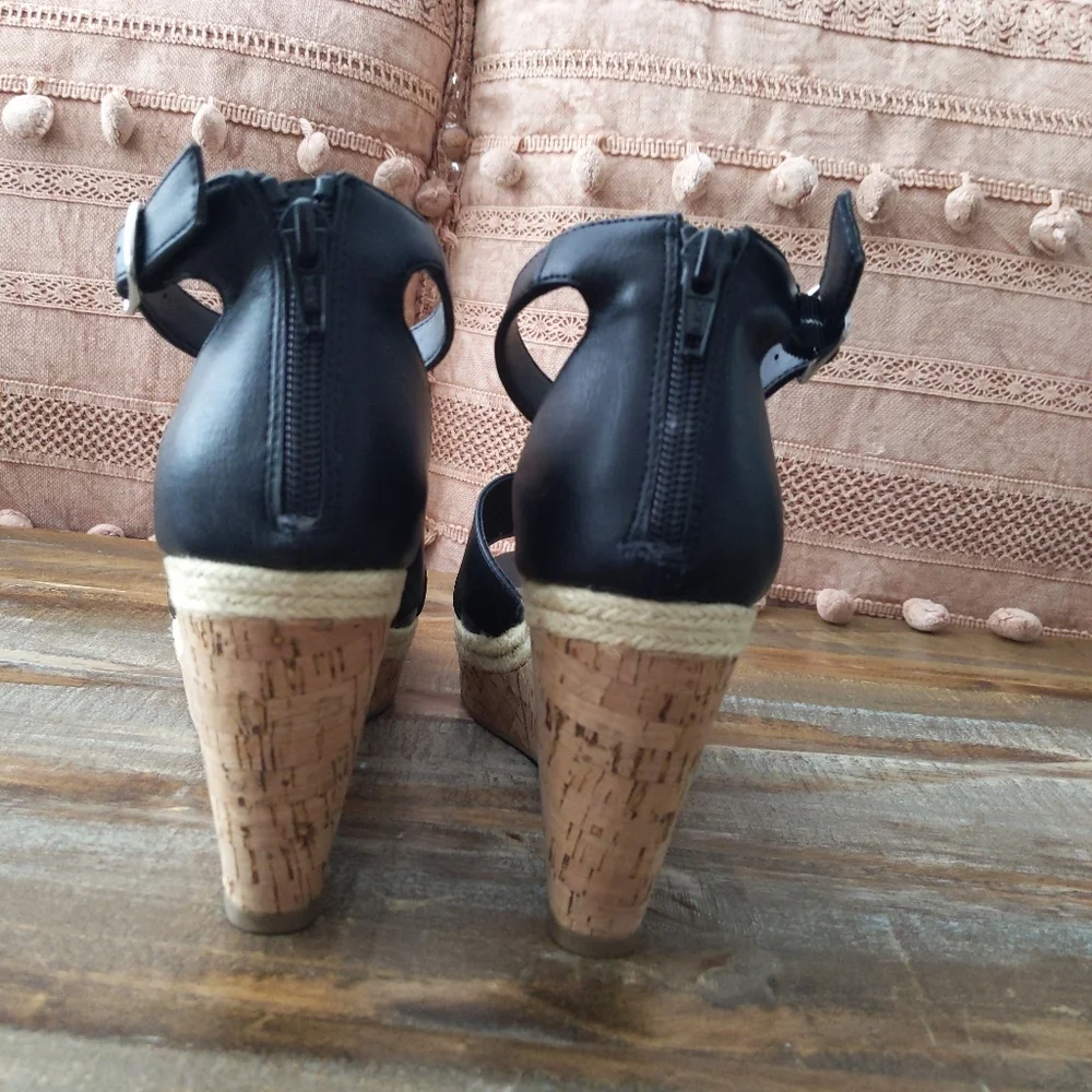 🆕🌿ANKLE STRAP WEDGE SANDALS🌿